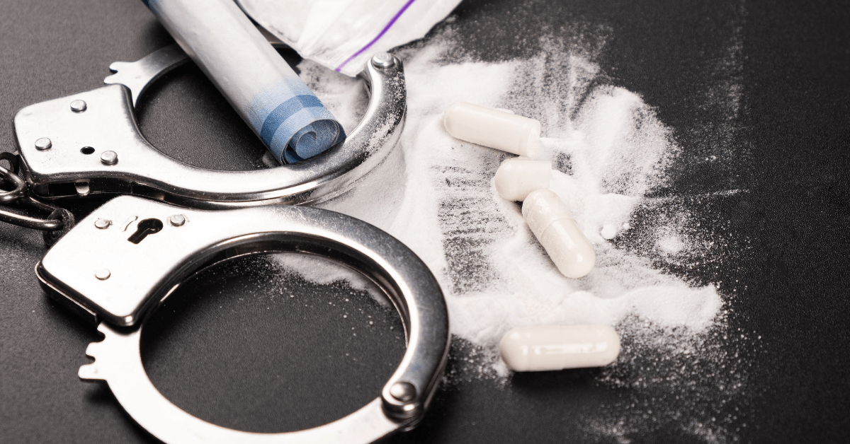 Understanding the differences between federal drug laws and state drug laws can make facing a drug charge easier.